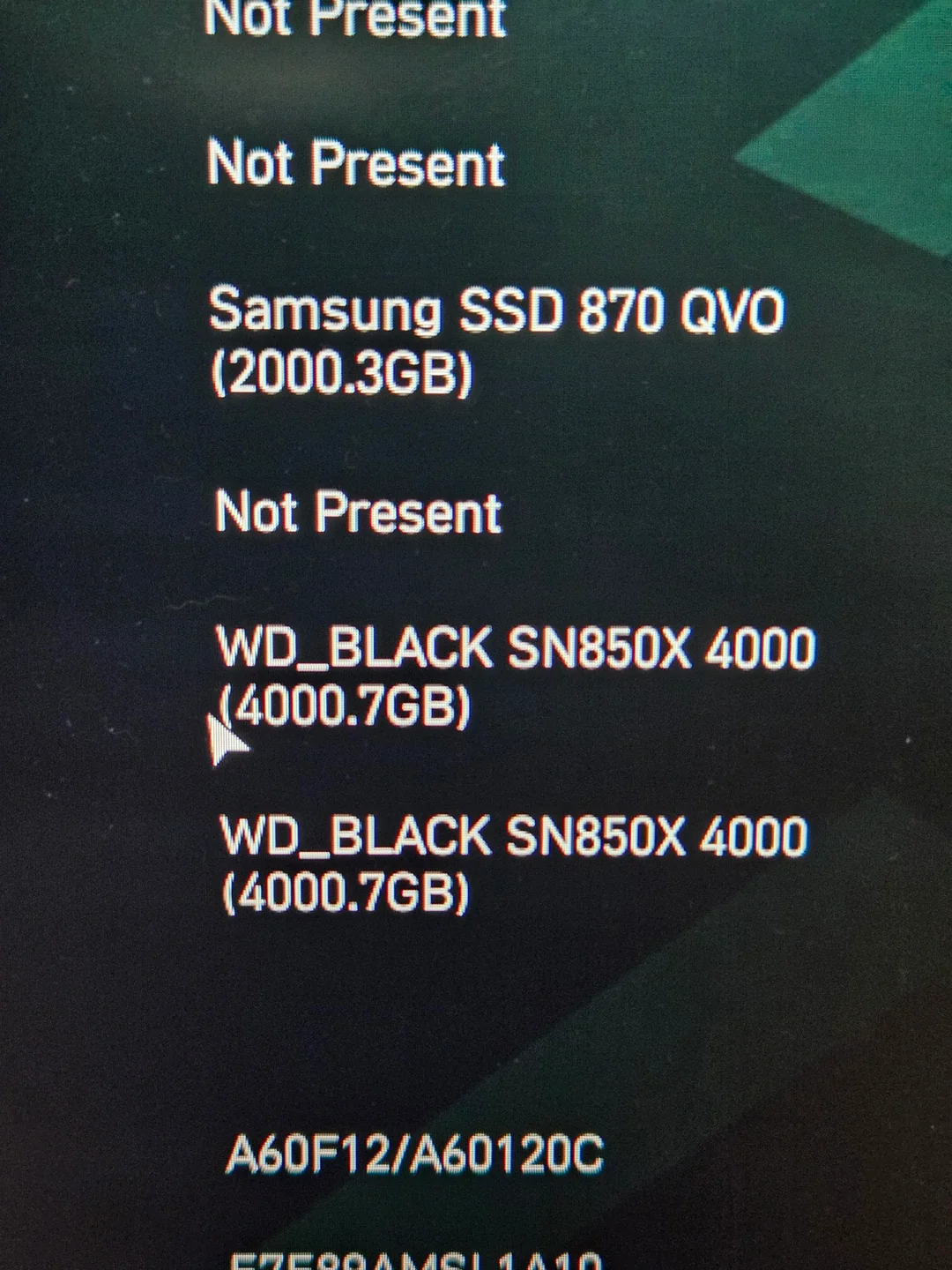 花400多元买二手Z690主板:结果附带4个SSD!总容量达到12TB