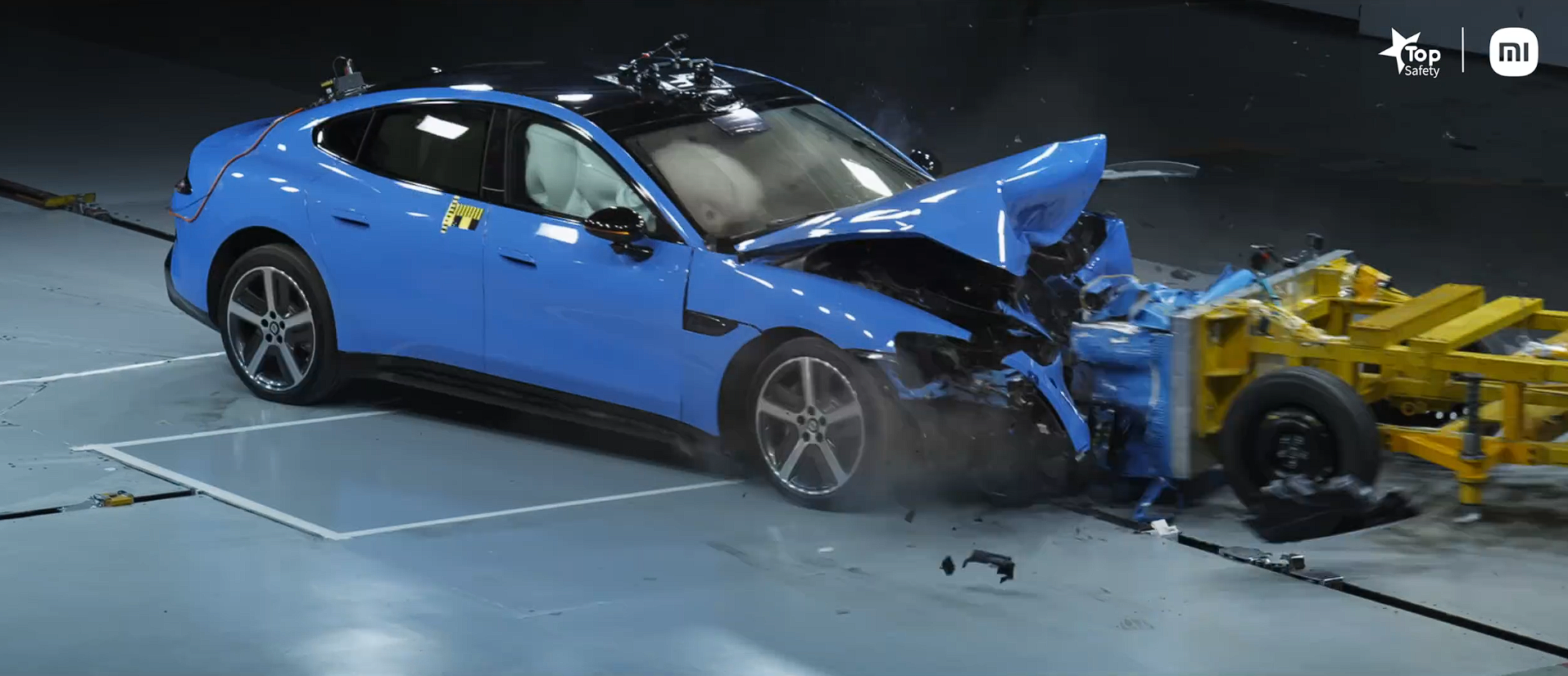 雷军回应小米SU7发布会口误：确实说错了 感谢网友们指正