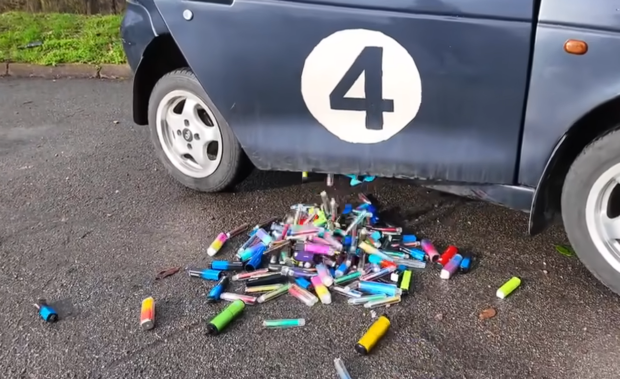 博主用500颗电子烟电池打造汽车动力电池：支持USB-C充电