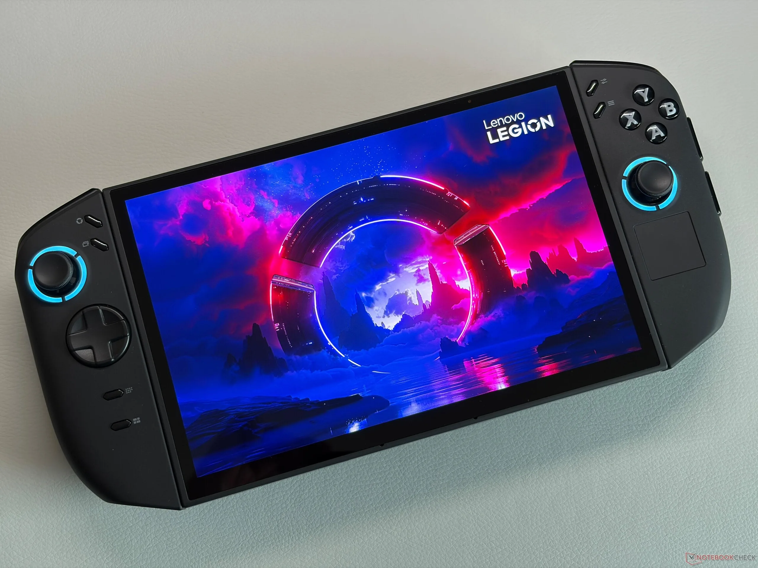 联想掌机Legion Go 2北美大涨价 2TB版本接近2万元