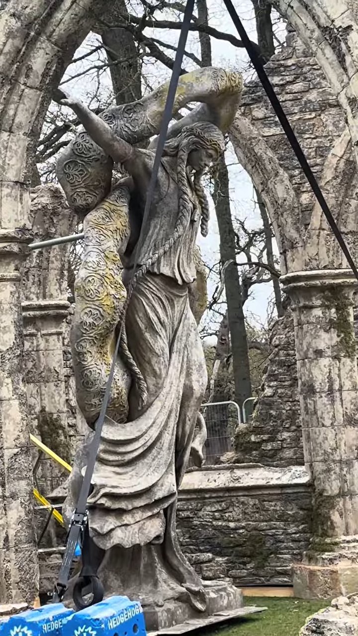 《艾尔登法环》电影片场照泄露:玛莉卡教堂实景曝光