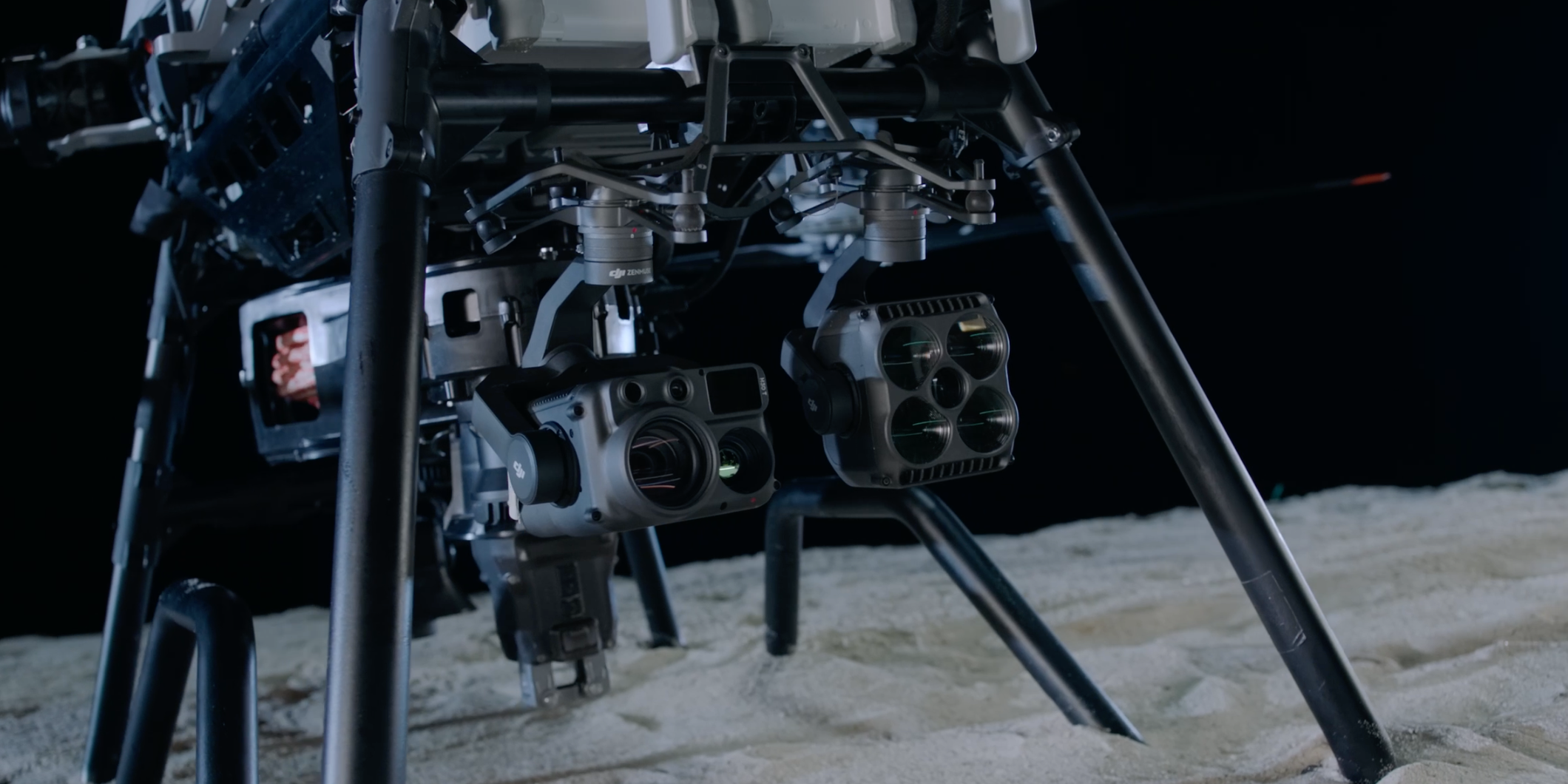 大疆发布全新DJI FC200/T200无人机：单机最高载重200kg！四机协同600kg