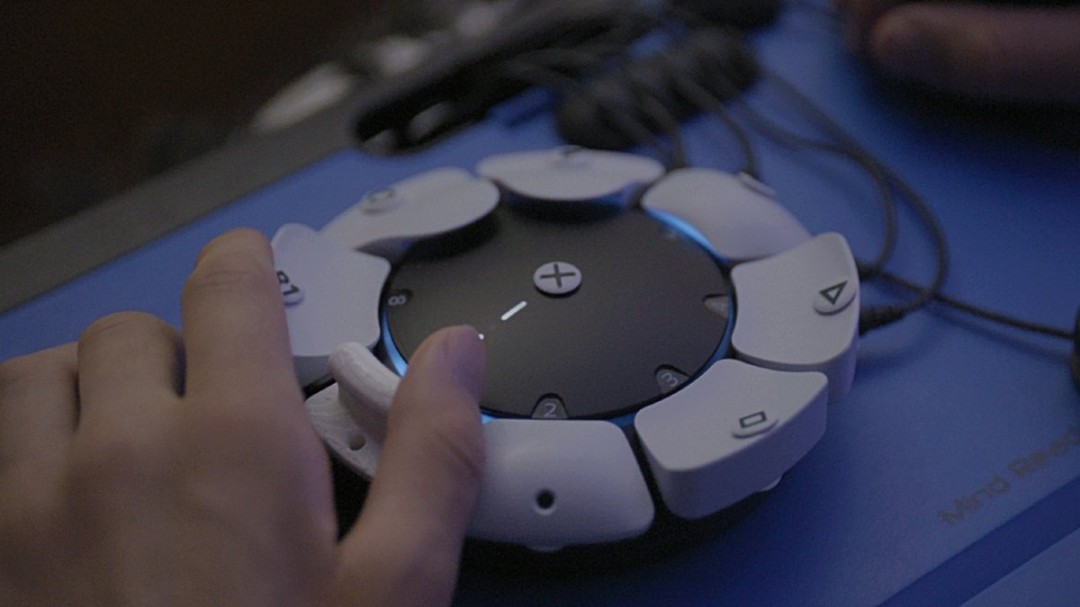 索尼可变形手柄专利曝光：手搓任意形状 玩法脑洞大开