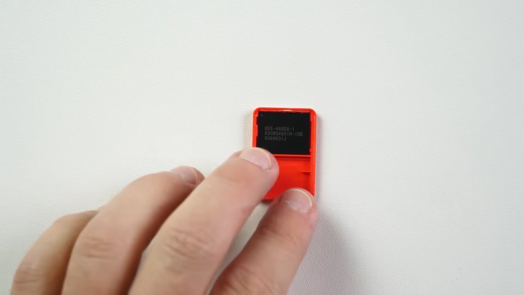 外网大神拆解Switch2卡带 暗示小容量卡带即将普及