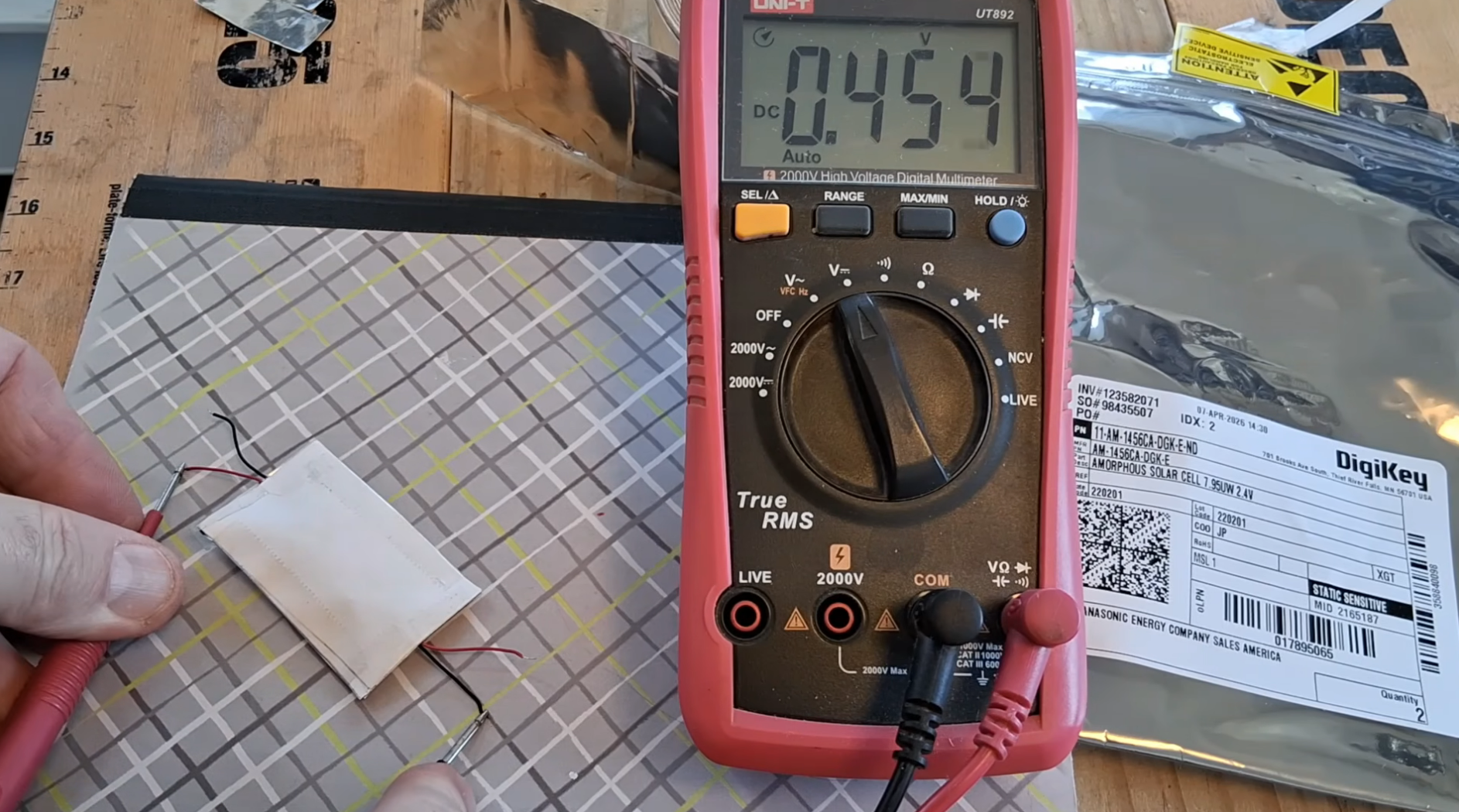 不充电能用几十年！硬核博主手搓核电池：真能启动主机玩游戏