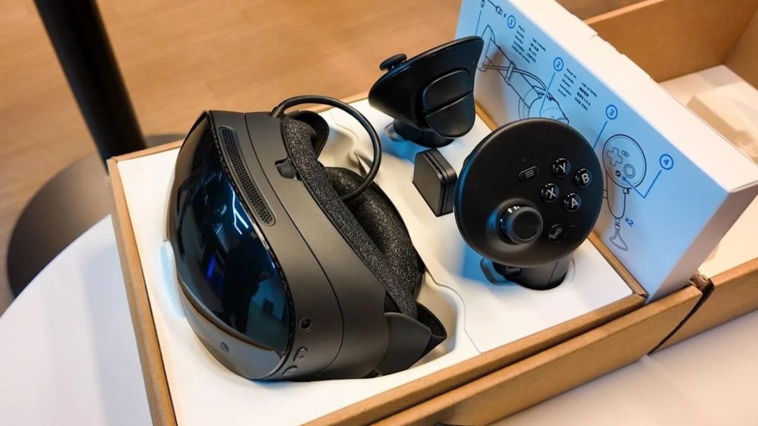 V社新VR手柄用5号电池供电 Steam Frame头显支持“热插拔”换电池