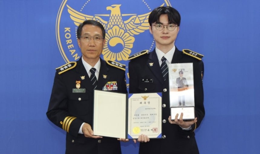 大魔王被招安！ Faker李相赫被韩国警察厅任命为名誉警察