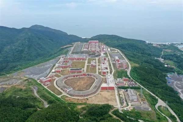 我国规模最大重离子加速器正式建成!核心软硬件100%国产化