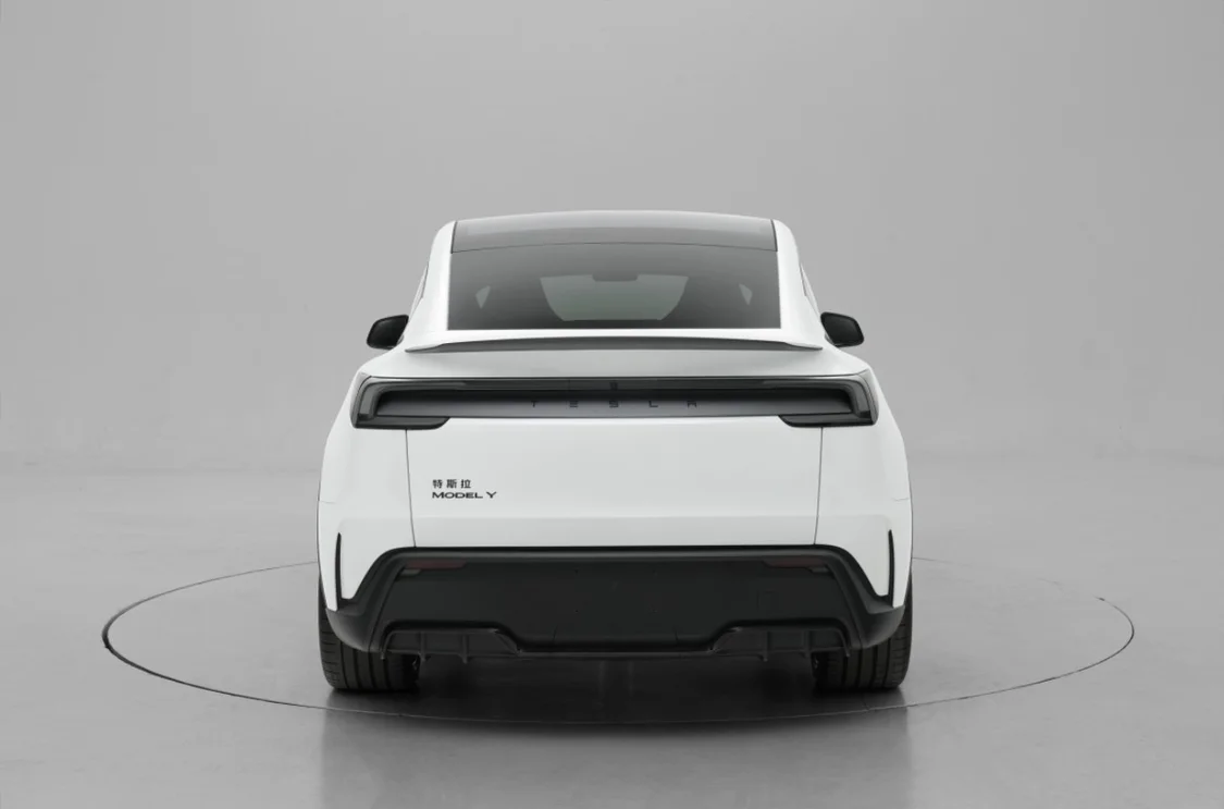 新款特斯拉 MODEL Y 车尾申报图