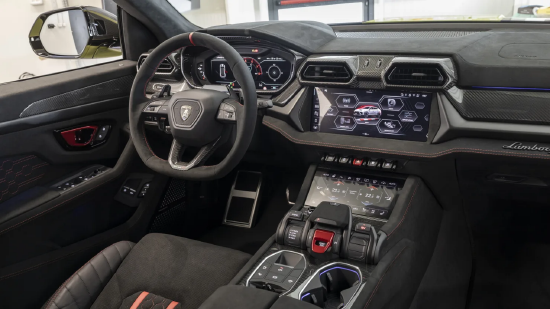 兰博基尼 Urus SE Performante 内饰