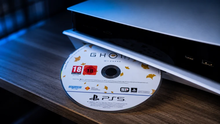 索尼直接不装了!PS5包装盒上被贴警告:不再会有实体版
