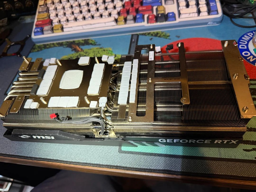 花1000多买RTX4080想捡漏:拆开发现就一块空板!