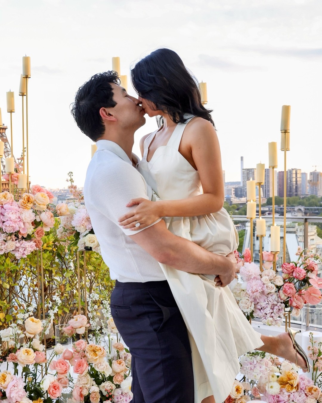 刘思慕和相恋四年女友结婚 上周末在法国举行了婚礼