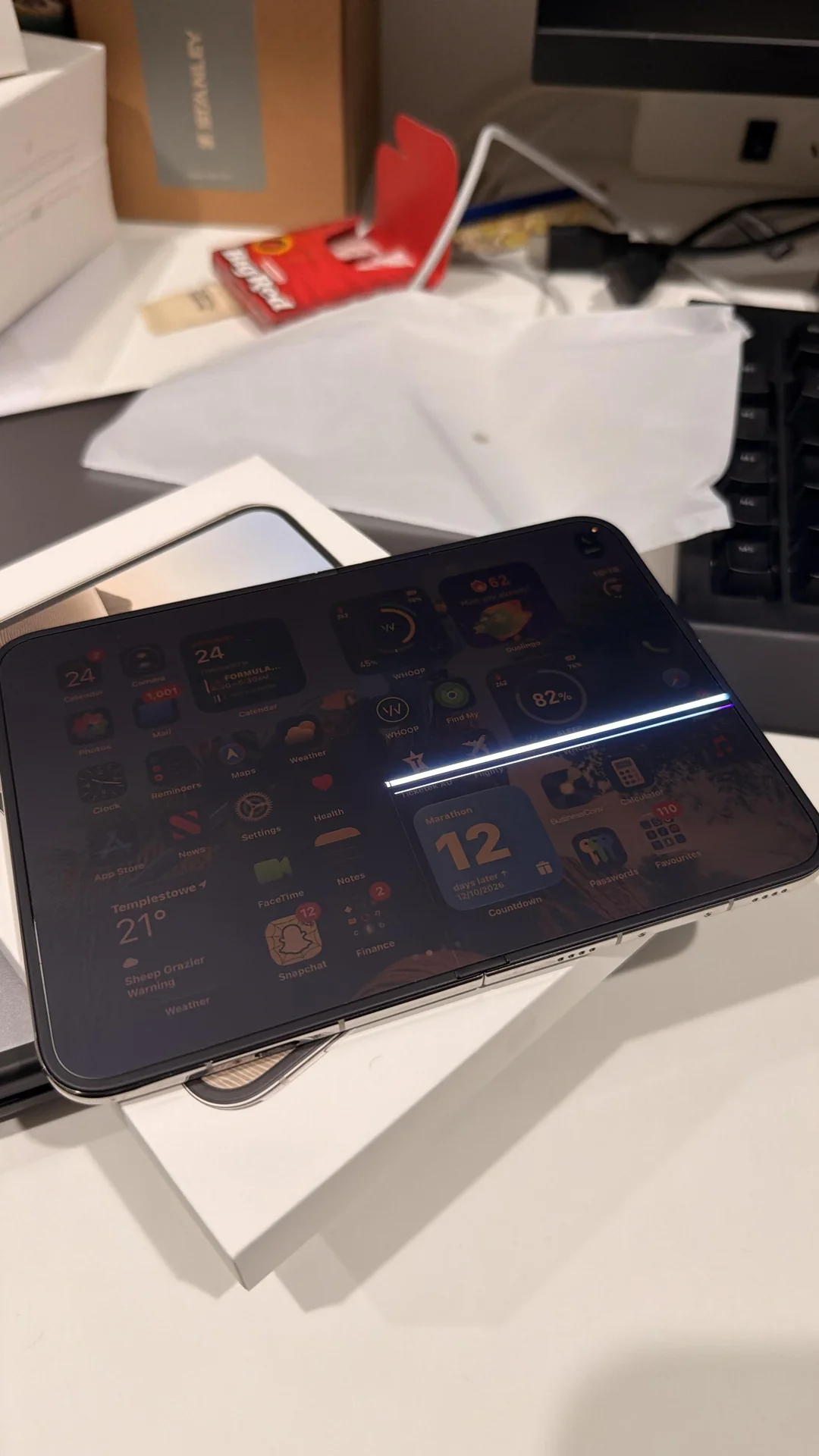 inner-display-cracked-less-than-24hrs-v0-s5ajf8ysmexh1.webp